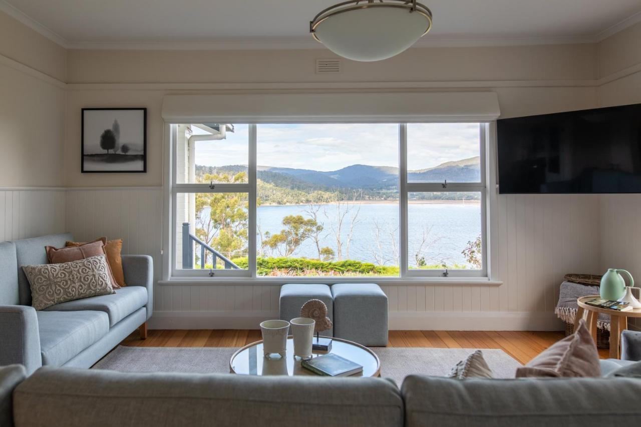 Woodland Bay Retreat-Hot Tub,Sauna And Bayview Hamptons Retreat Lymington 外观 照片