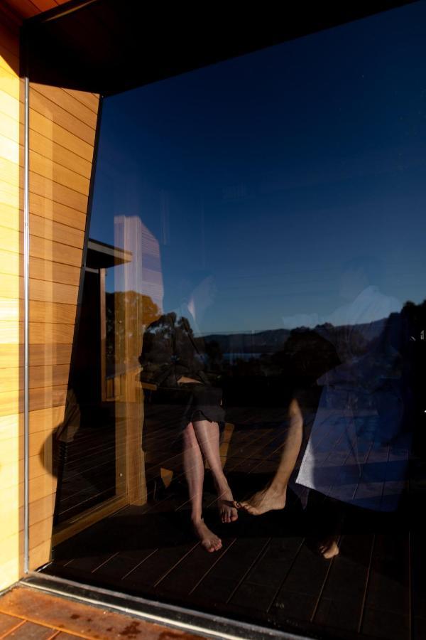 Woodland Bay Retreat-Hot Tub,Sauna And Bayview Hamptons Retreat Lymington 外观 照片