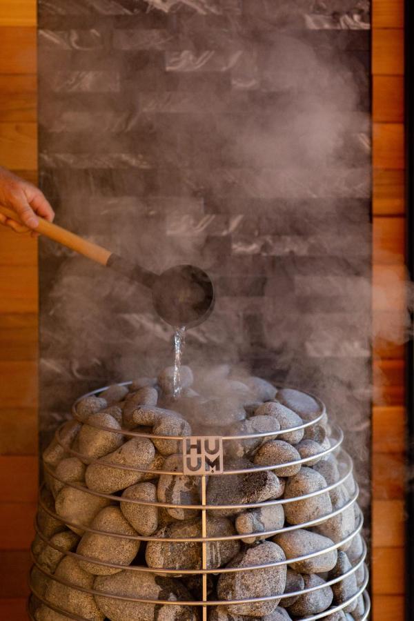 Woodland Bay Retreat-Hot Tub,Sauna And Bayview Hamptons Retreat Lymington 外观 照片